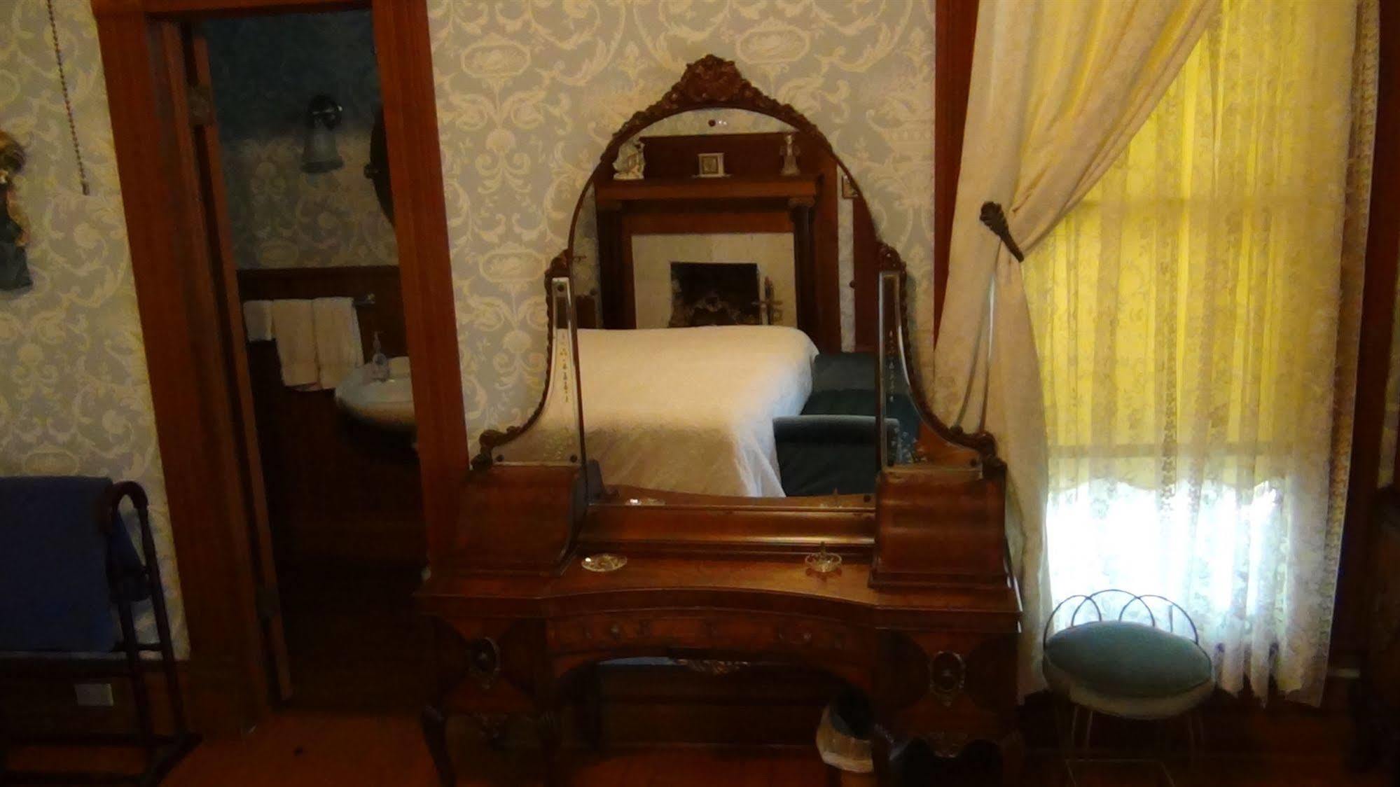 Angel Rose Bed And Breakfast Рокпорт Екстериор снимка